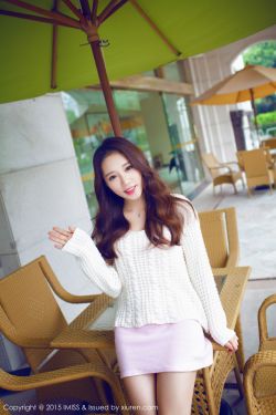 森林里的熊先生冬眠中